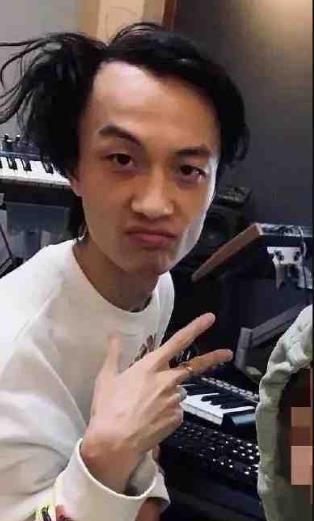 赖鹏鹏前女友爆料视频,揭秘背后惊人真相